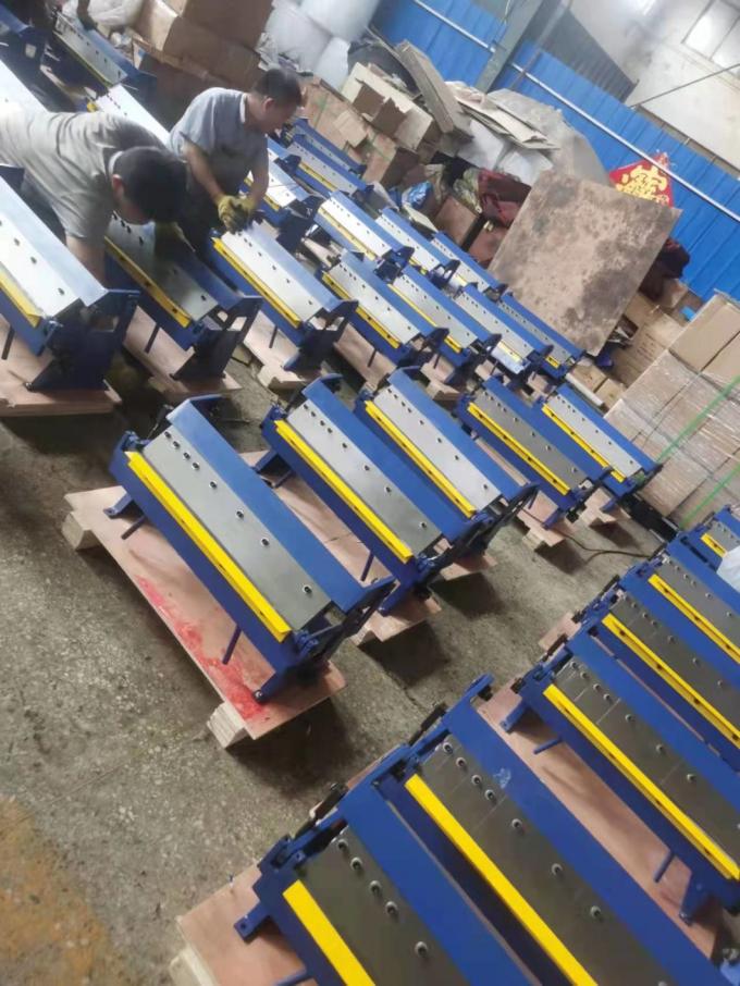 1220mm اليد القص آلة قطع الفرامل الكهربائية آلة قابلة للطي المعدنية 1