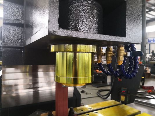 Vmc1050L CNC مخرطة معدنية اقتصادية آلة طحن CNC حالة جديدة