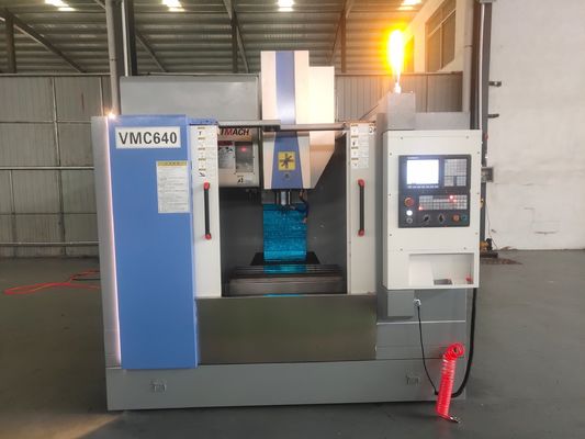 Vmc550L CNC مخرطة معدنية شهادة GS آلة الطحن العمودي باستخدام الحاسب الآلي