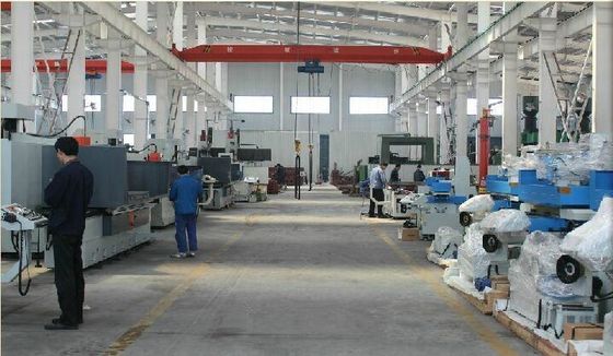 5.5kw آلة طحن السطح الدقة Sga السرج تتحرك طاحونة السطح
