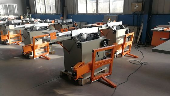 60HZ قطع الخشب الجدول المنشار آلة قطع لوحة CNC مع سرعة متغيرة