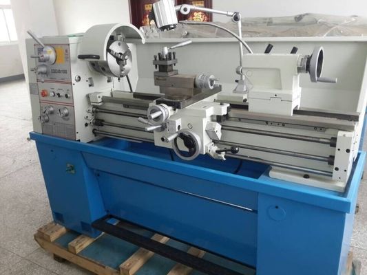 مخرطة معدنية أفقية CNC